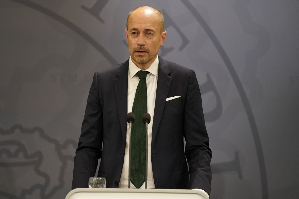 Der var fredag indkaldt til pressemøde om coronasituationen i Danmark. Her deltog blandt andet sundhedsminister Magnus Heunicke (S).