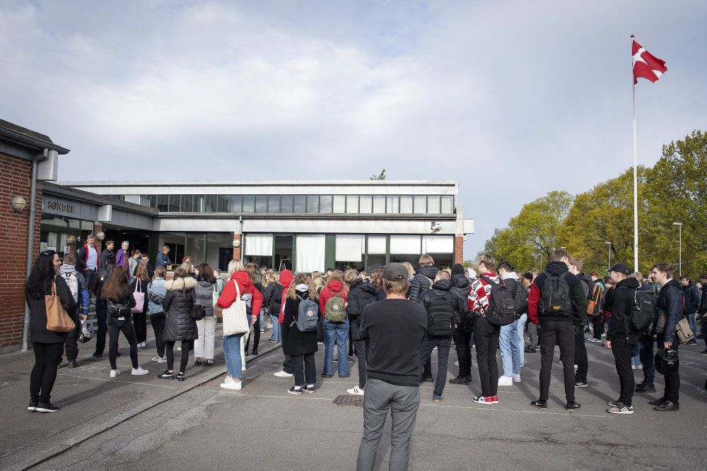 Brobygning er en obligatorisk del af undervisningen for elever i 9. og 10. klasse, hvor de skal ud at besøge forskellige ungdomsuddannelser. (Arkivfoto)