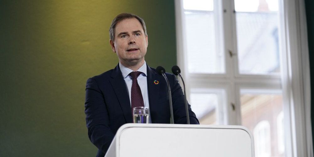 Finansminister Nicolai Wammen (S), formand for KL Jacob Bundsgaard og formand for Danske Regioner Stephanie Lose holder pressemøde med lancering af strategien "Grønne indkøb for en grøn fremtid" Rentekammersalen i Finansministeriet.