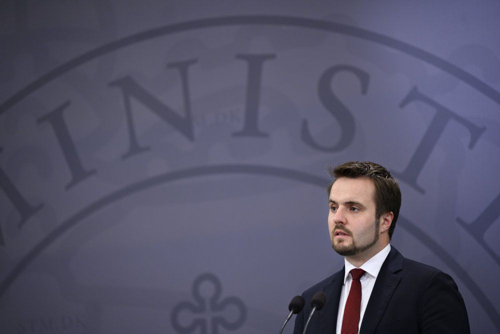 Erhvervsminister Simon Kollerup (S) er glad for, at et bredt politisk flertal sammen med regeringen er blevet enige om at åbne for kompensationsordning til nordjyske virksomheder, der oplever et stort omsætningstab.