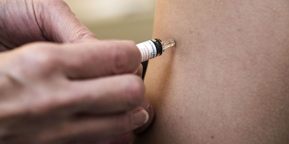 Mens vi venter på en vaccine mod coronavirus, virker tiltagende mod virusset tilsyneladende så godt, at influenzasæsonen hidtil har været ekstremt mild. Det kan betyde, at undedødeligheden for hele året bliver endnu lavere, end den har været hidtil.