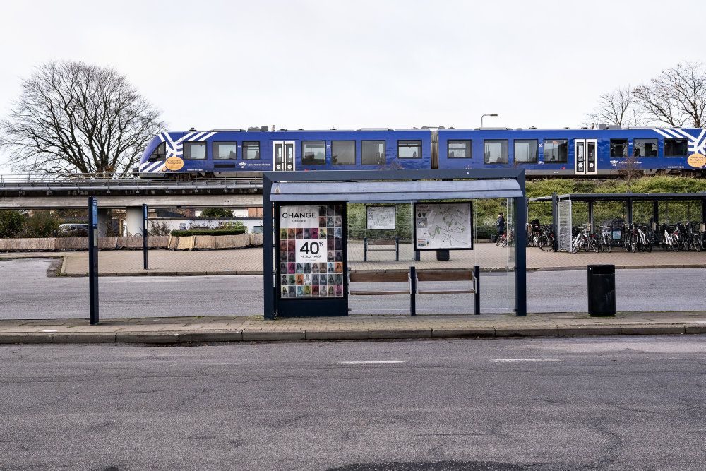 Er man ansat i for eksempel sundheds- og plejesektoren, børne- og undervisningssektoren, politiet, kriminalforsorgen og beredskabet må man alligevel gerne tage bussen på værs af kommunegrænser i Nordjylland.