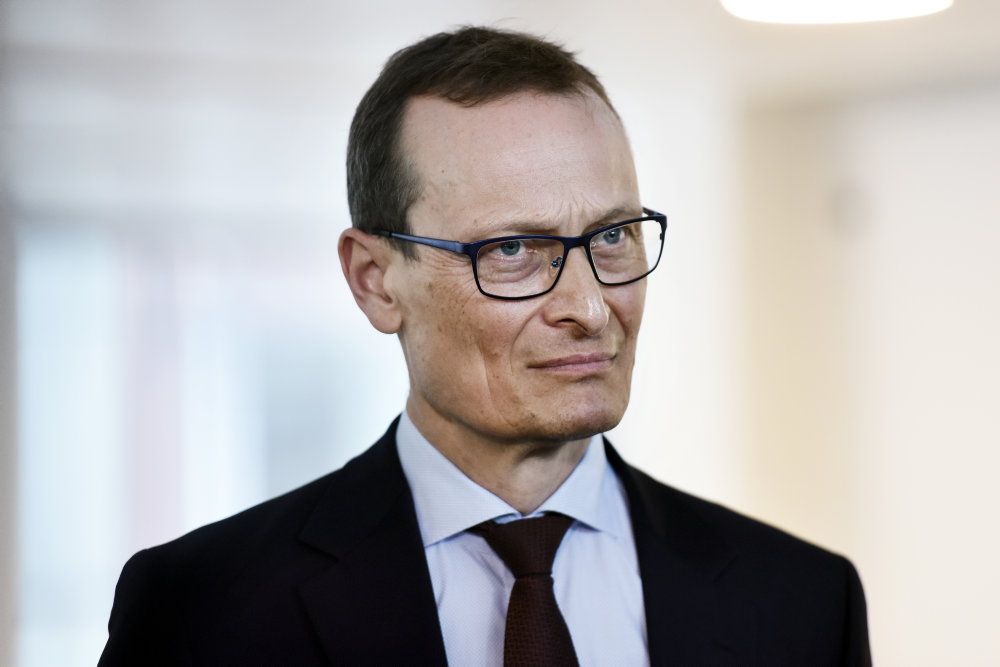 Departementschef Henrik Studsgaard beklagede torsdag over for afgående fødevareminister Mogens Jensen, at ministeriet ikke har hjulpet ham godt nok i minksagen.