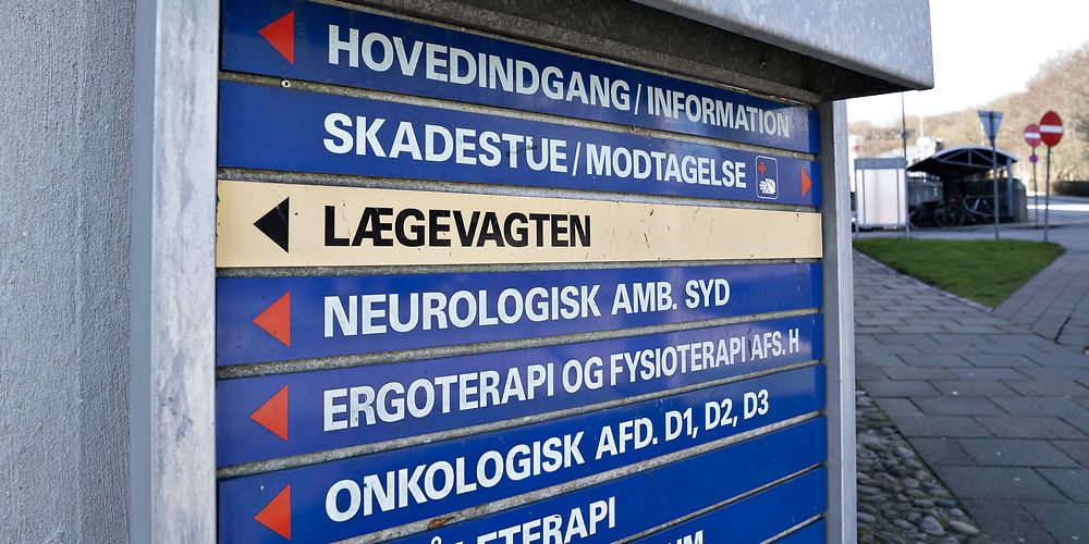 (Arkiv) Aftalepartier indskærper over for kommunerne, at hvis syge har ventet på behandling på grund af covid-19 situationen, skal de have forlænget deres sygedagpenge.