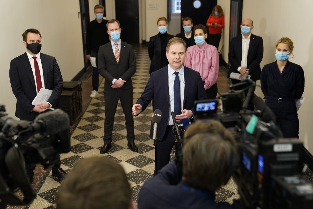 Med finansminister Nicolai Wammen (S) i spidsen kunne et flertal i Folketinget onsdag præsentere aftale, der skal kickstarte dansk økonomi.