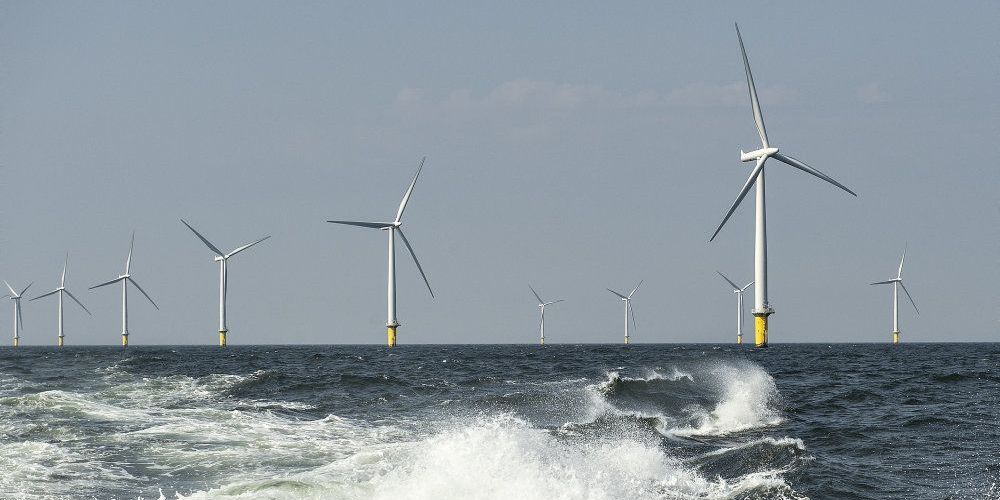 Esbjergs borgmester, Jesper Frost Rasmussen (V), ser gode muligheder for, at nogle af de tabte arbejdspladser inden for olie- og gasområdet vil kunne opvejes af nye arbejdspladser inden for montering og servicering af havvindmøller. (Arkivfoto).