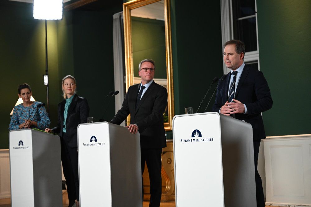 Finansminister Nicolai Wammen afholder pressemøde om aftale om grøn skattereform, sammen med skatteminister Morten Bødskov (S), Venstre, Radikale, Socialistisk Folkeparti og Det Konservative Folkeparti i Finansministeriet i København tirsdag eftermiddag.
