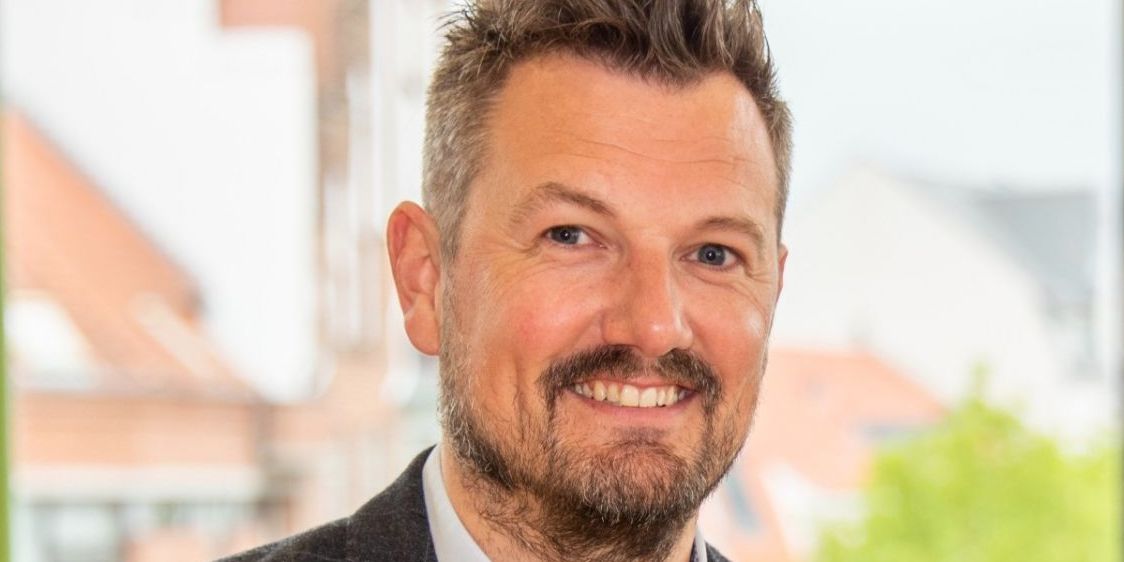 (Arkiv) Et års forhøjede dagpenge til at tiltrække flere ufaglærte til uddannelser er for lidt, mener Thomas Klimek, formand for arbejdsmarkeds- og uddannelsesudvalget i Hjørring. I stedet burde politikerne afsætte penge til to-tre år, siger han.