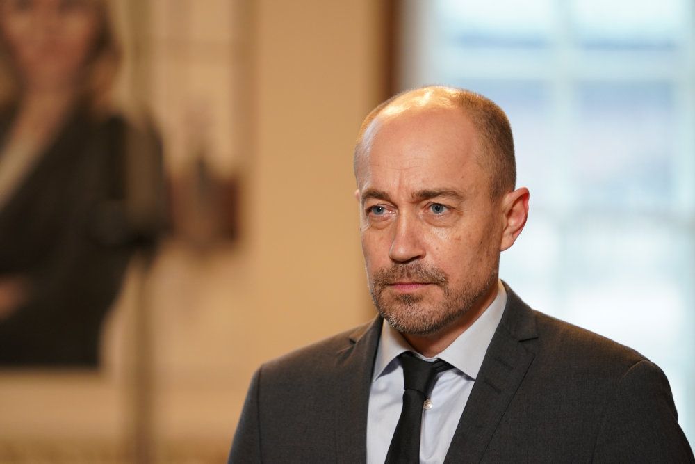 Sundhedsminister Magnus Heunicke (S) har tirsdag på Twitter oplyst, at kontakttallet senest er blevet opgjort til 0,9. (Arkivfoto)