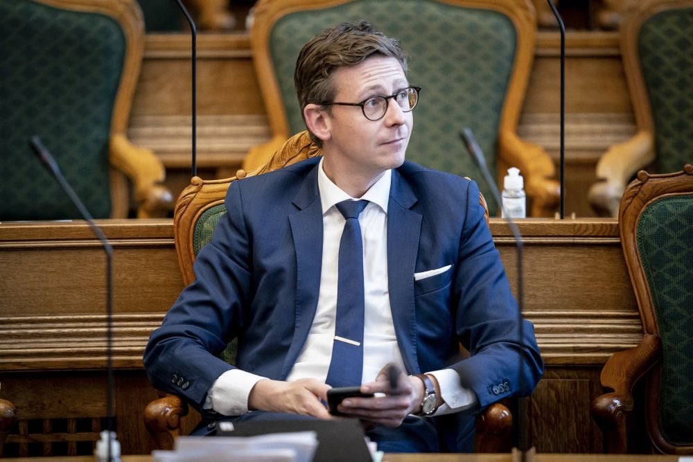Karsten Lauritzen (V) stod tirsdag på mål for, at partiet ikke er med i den langvarige aftale for politiet.