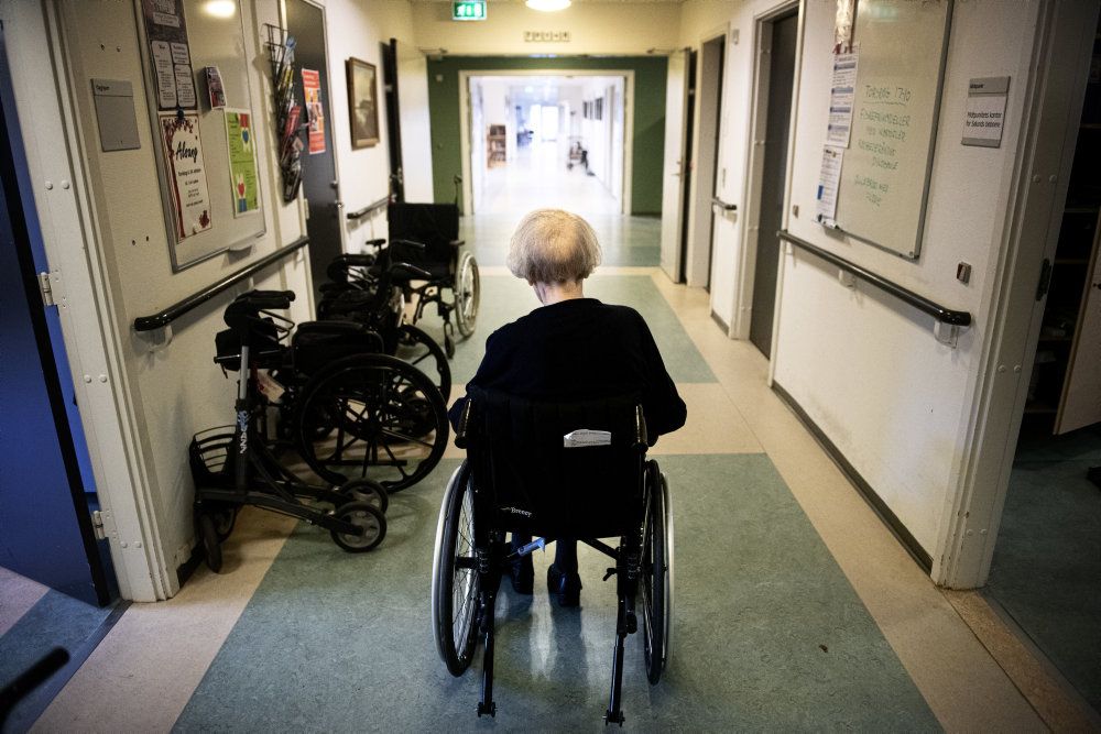 Coronasmitten på landets plejehjem er stadig på et af de højeste niveau under epidemien. (Arkivfoto)