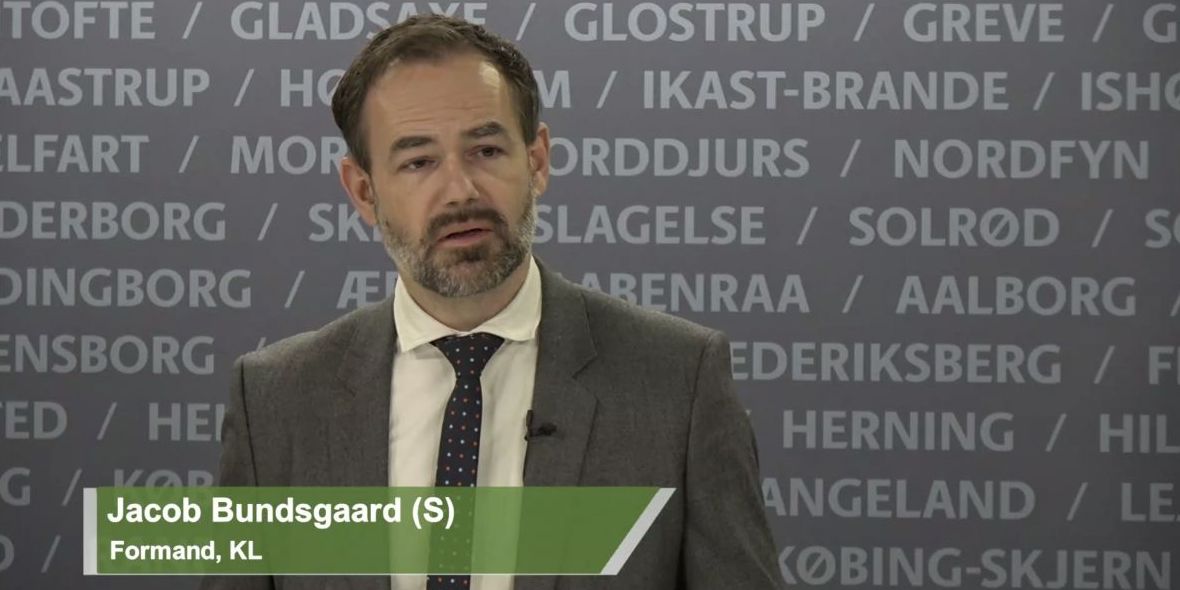 KL formand Jacob Bundsgaard vil enten have penge eller færre krav til kommunernes velfærdsforbedringer.