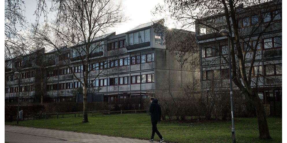 Boligorganisationer i Brøndby Strand får fremover nemmere ved at henvende sig til beboere, der er blevet dømt for kriminalitet. (Arkiv)