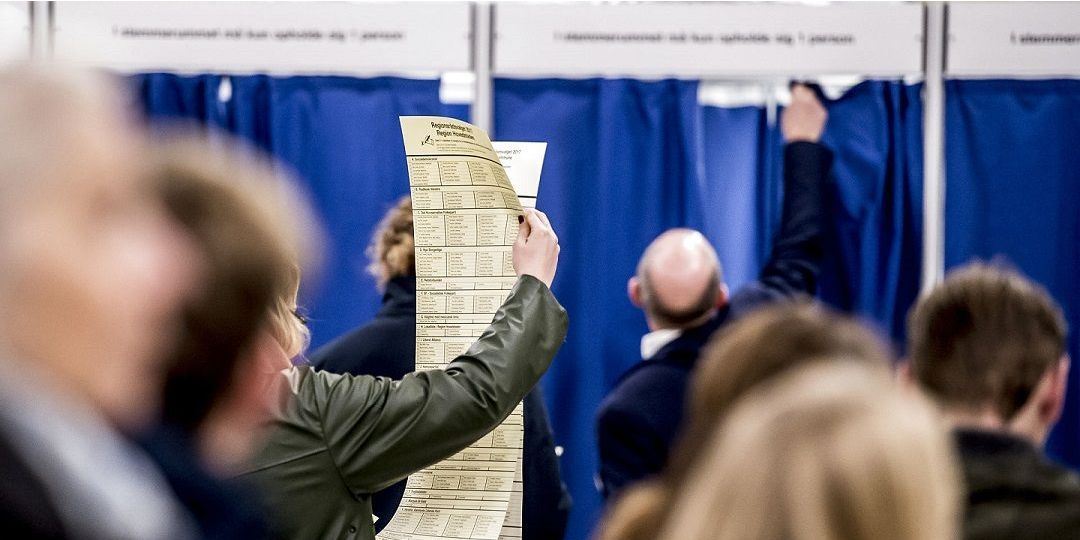 Ved kommunesammenlægninger mister de lokale politikere indflydelse og magt i forhold til de større kommuner. (Arkiv)