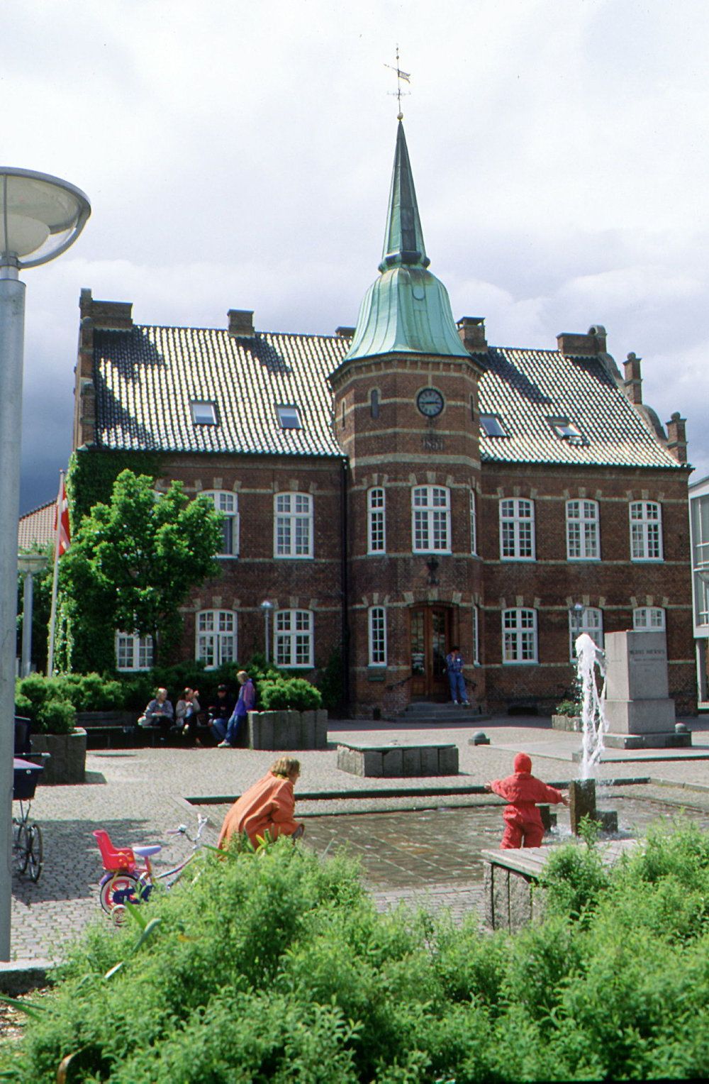 I Silkeborg Kommune er der nu så få smittede, at kommunen er under myndighedernes bekymringsgrænse. (Arkivfoto )