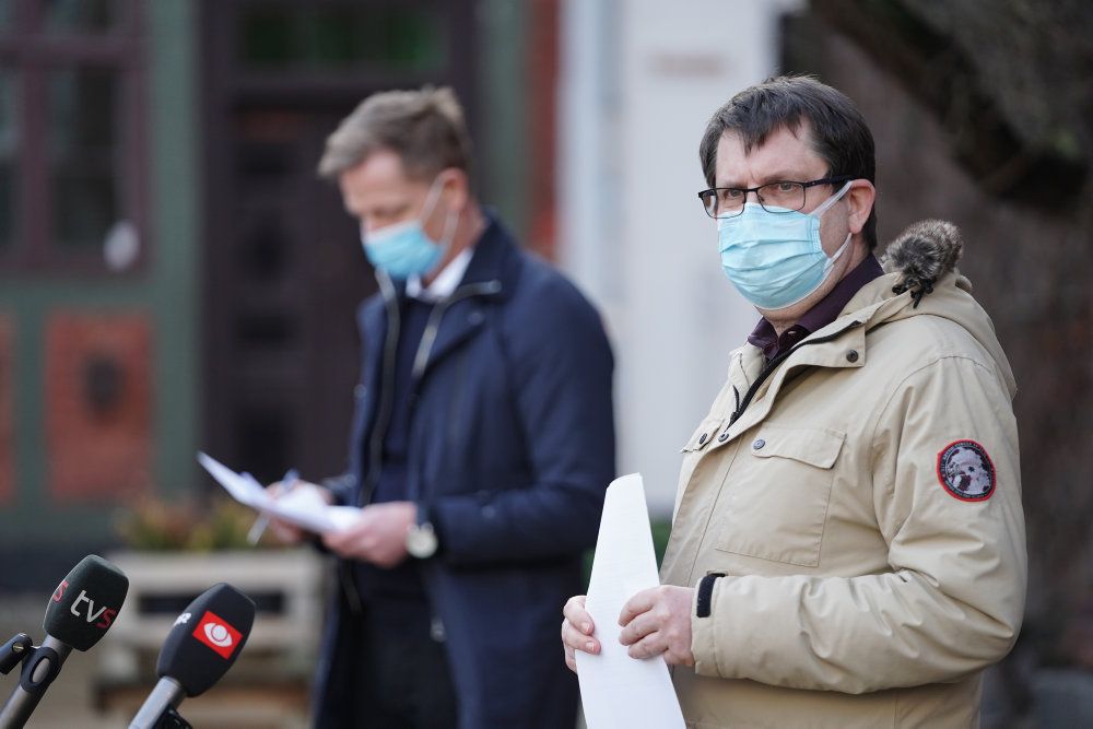 Kommunaldirektør Thomas Boe siger på pressemødet, at smittespredningen særligt er taget til, efter at den britiske coronavariant, som er mere smitsom, har fundet vej til Kolding.