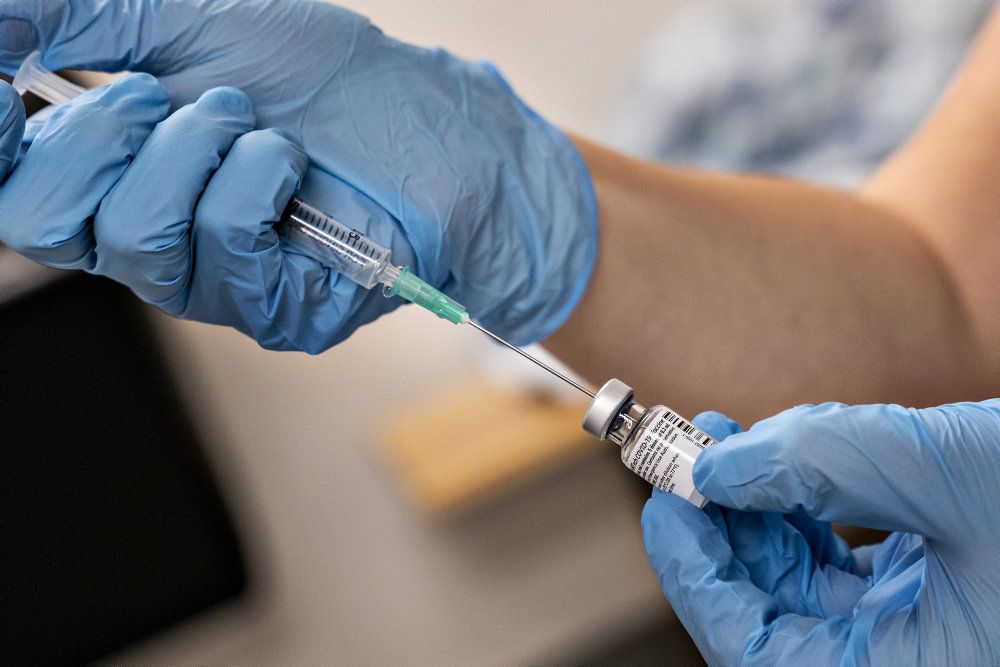 Regionerne testede fredag vaccinationskapaciteten forud for, at der snart ventes at komme væsentligt flere vaccinedoser til Danmark. (Arkivfoto)