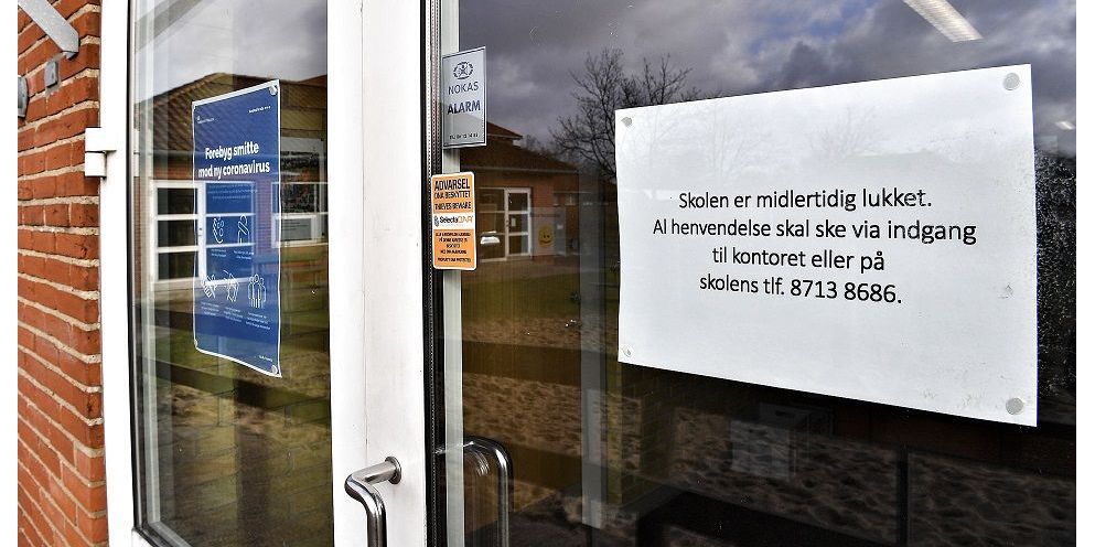 Tyske eksperter vurderer, at opdeling af eleverne i undervisningsgrupper er et virkningsfuldt værktøj sammen med indskrænkninger af kontakten mellem enkeltklasser og årgange. (Arkiv)