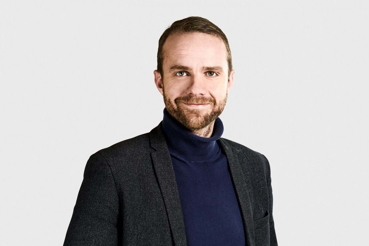 Trivslen blandt de elever, der fortsat er hjemsendte, skal være et centralt fokus frem mod den yderligere genåbning, mener rådmand Thomas Medom (SF).