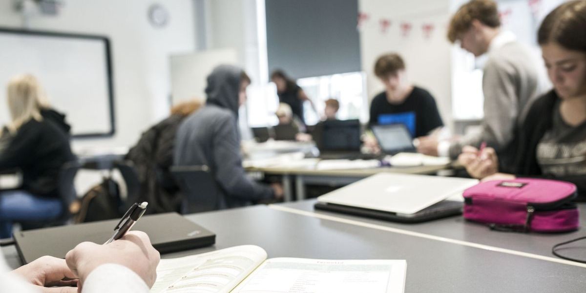 Mandag åbner efterskoler, ungdomsuddannelser og 9. klasser i dele af landet, men det er ikke alle steder, der er har krav om test. (Arkiv)