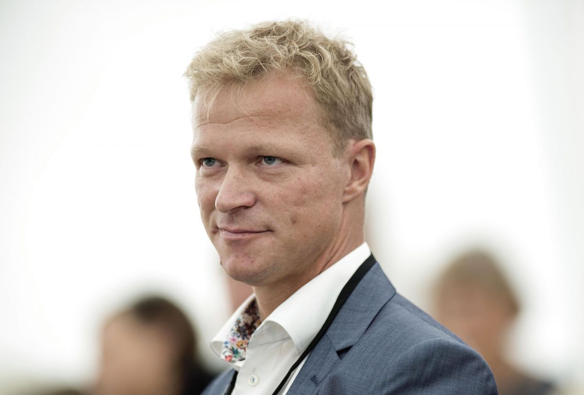 Borgmester i Middelfart Johannes 46-årige Lundsfryd Jensen (S) går rundt med en dårlig smag i munden over at være blevet vaccineret i januar.