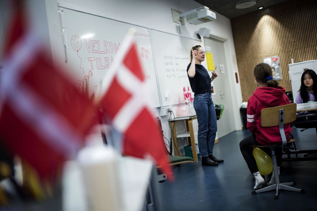 En masse børn glæder sig til her mandag at se kammeraterne i skolen. Det er dog ikke alle skoler i Nordjylland, som kan genåbne for de ældste elever i dag.