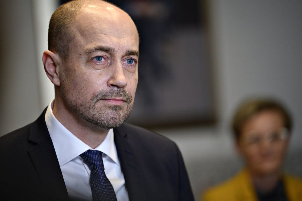 Sundhedsminister Magnus Heunicke (S) kan fortælle, at ekspertgruppen for matematisk modellering er gået i gang med at regne på en yderligere genåbning af erhverv og arbejdsliv, undervisning samt kultur og idræt. (Arkivfoto)