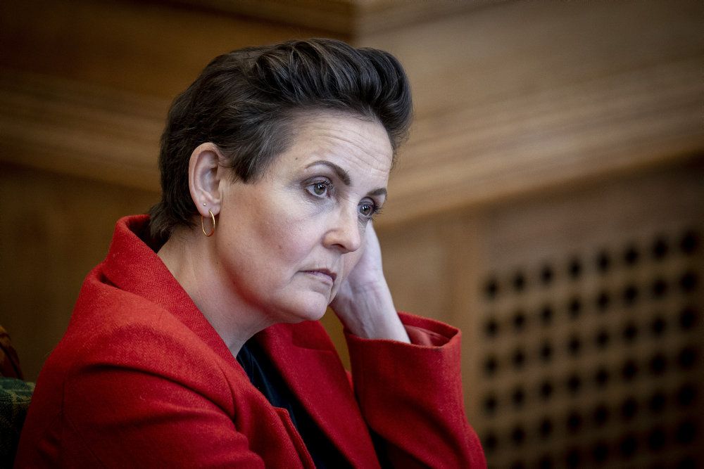 Formand for SF Pia Olsen Dyhr vil ændre lovgivningen, så unge, der sendes på genopdragelsesrejse i udlandet, ikke mister deres danske opholdstilladelse. (Arkivfoto)