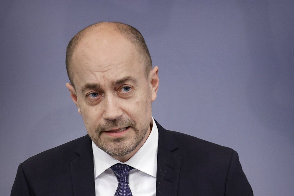 Sundhedsminister Magnus Heunicke (S) mener, at der er plads til yderligere genåbning.