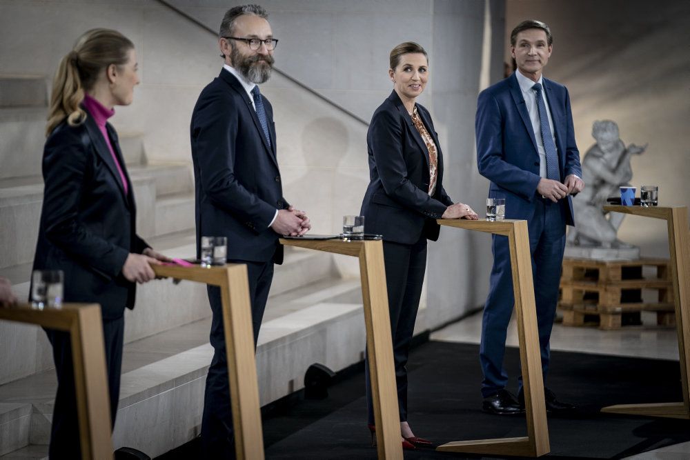 Forud for fredagens forhandlinger om en samlet plan for genåbningen tegner der sig enighed om endemålet. Danmark skal i princippet åbnes helt, når alle over 50 år er vaccineret, siger både statsminister Mette Frederiksen og Venstres formand Jakob Ellemann-Jensen.