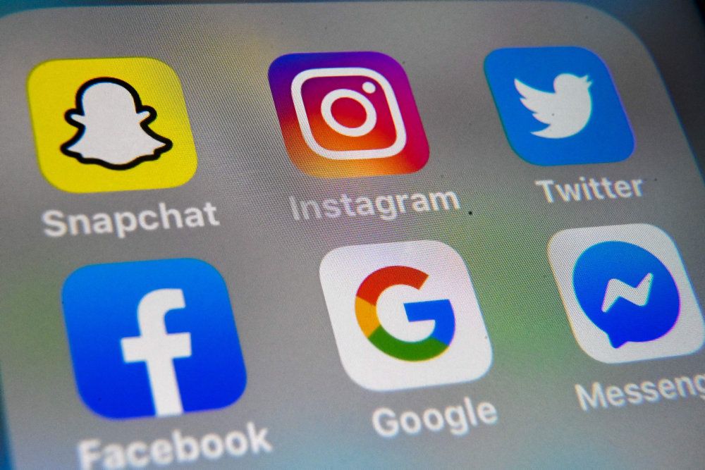Tonen på sociale medier har taget overhånd, mener flere politikere.