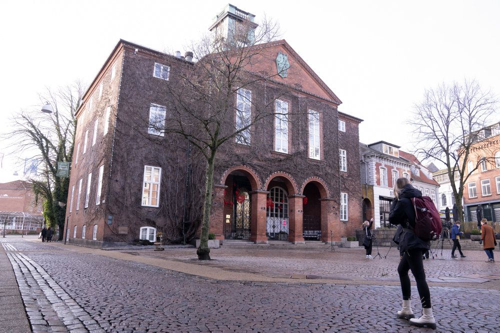 I februar lukkede regeringen alle skoler og daginstitutioner i Kolding Kommune efter ønske fra kommunen selv og en anbefaling fra Styrelsen for Patientsikkerhed. I aften om genåbning står, at kommunerne selv skal have beføjelser til at indføre restriktioner såsom skolelukninger. (Arkivfoto)