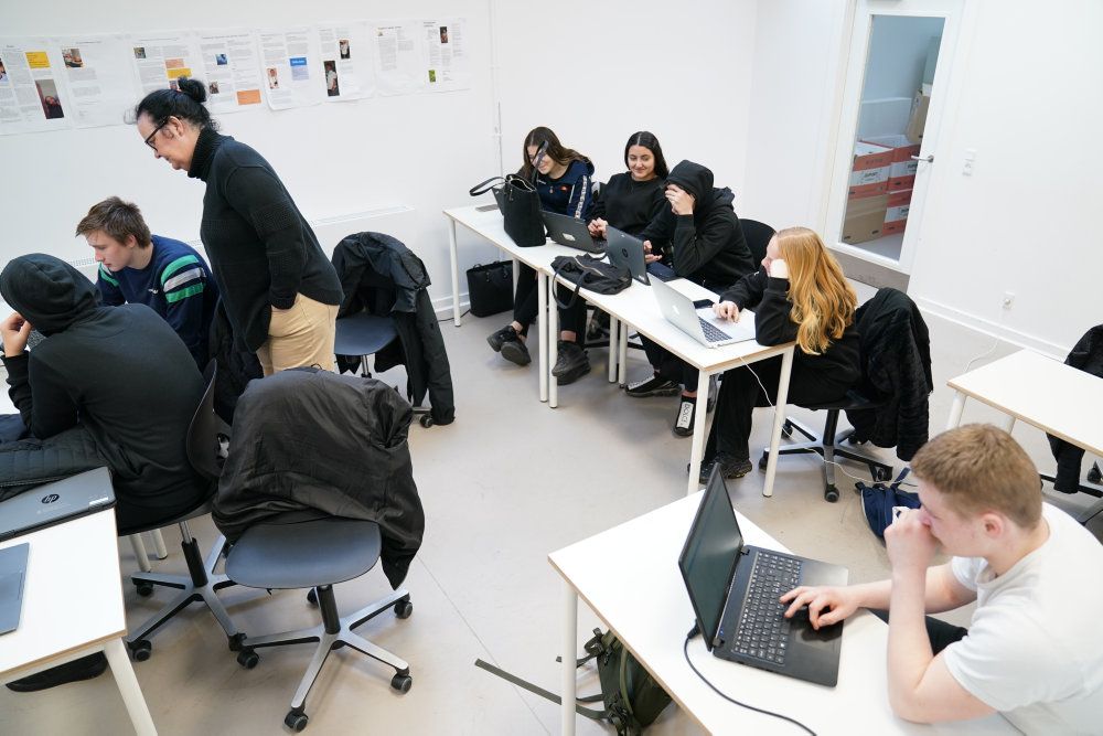 Alle folkeskoleelever - bortset fra i nogle kommuner med højt incidenstal - har siden den 22 marts været tilbage i skole - dog på delt tid. (Arkivfoto)