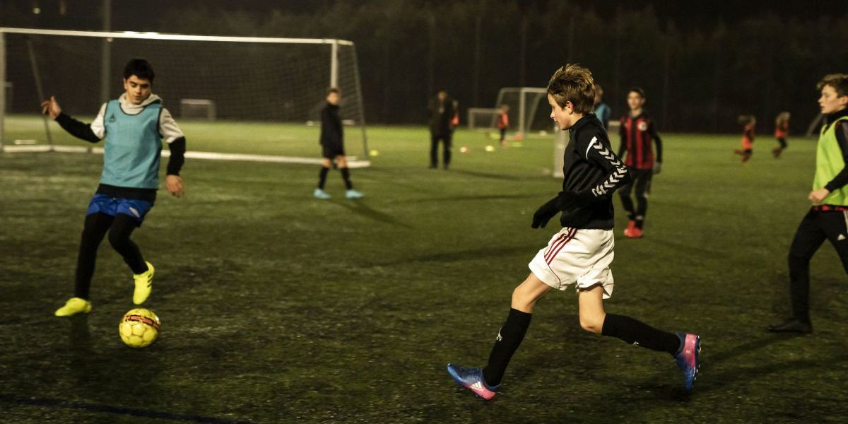 Det skal gøres gratis for foreningerne at benytte kommunens sports- og idrætsanlæg, mener konservativ i Næstved. (Arkiv)