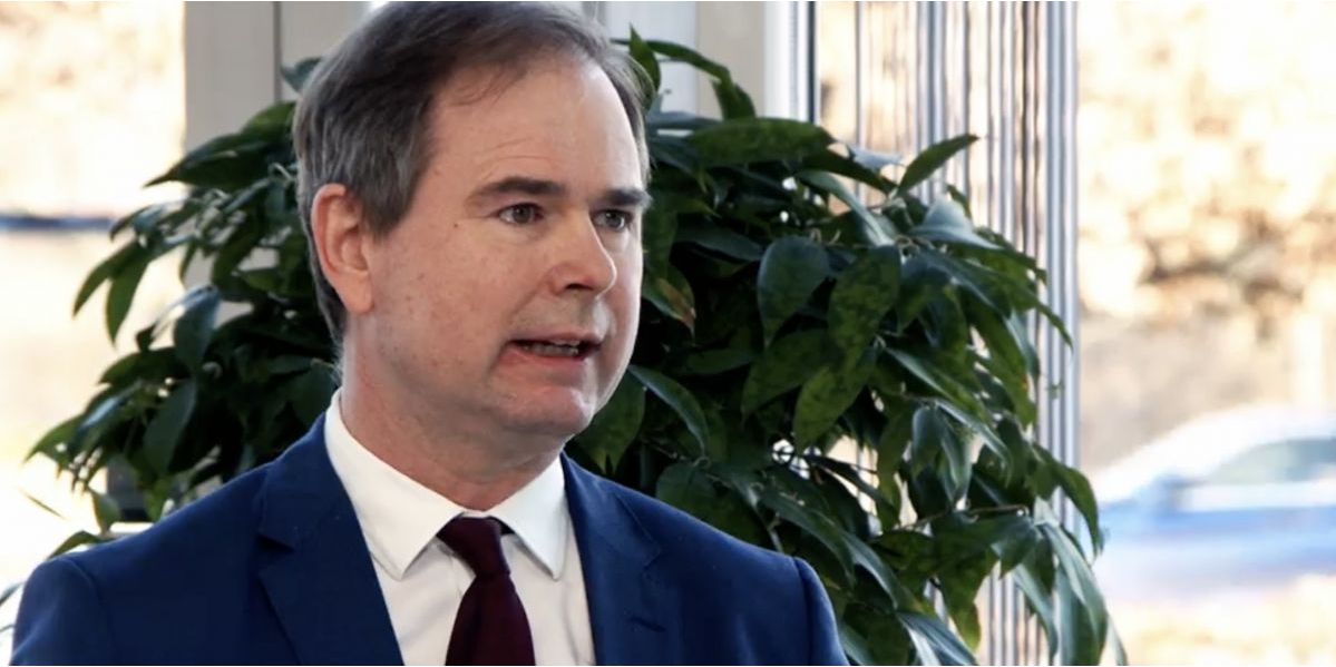 Finansminister Nicolai Wammen (S) understregede på det kommunale topmøde, at regeringen står fast på kravet om balance på den strukturelle saldo i 2025 - og dermed kan årets økonomiforhandlinger bliver svære.