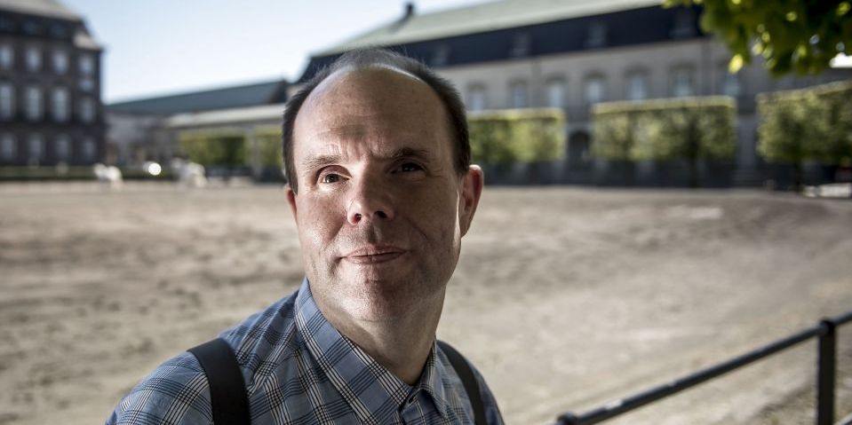 (Arkiv) Formanden for Danske Handicaporganisationer, Thorkild Olesen, efterlyser, at beskæftigelse og bevilling af hjælpemidler til mennesker med et handicap bliver analyseret forud for en ny handicaplov.