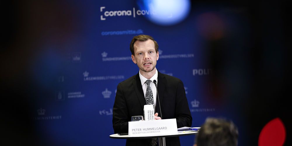 Beskæftigelsesminister Peter Hummelgaard (S), viser i et svar til Folketingets beskæftigelsesudvalg, at en stor del af de ledige under coronakrisen aldrig før har været ledige.