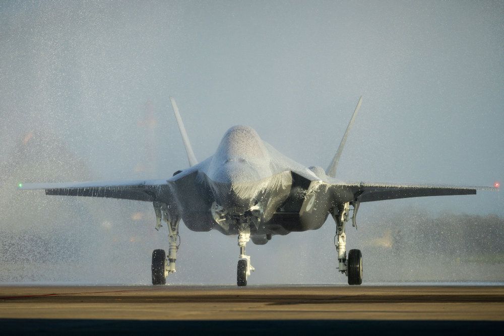 I alt er over 625 F-35-fly verden over blevet leveret til 27 forskellige baser. Over 1300 piloter verden over er blevet trænet i at flyve F-35. (Arkivfoto.)