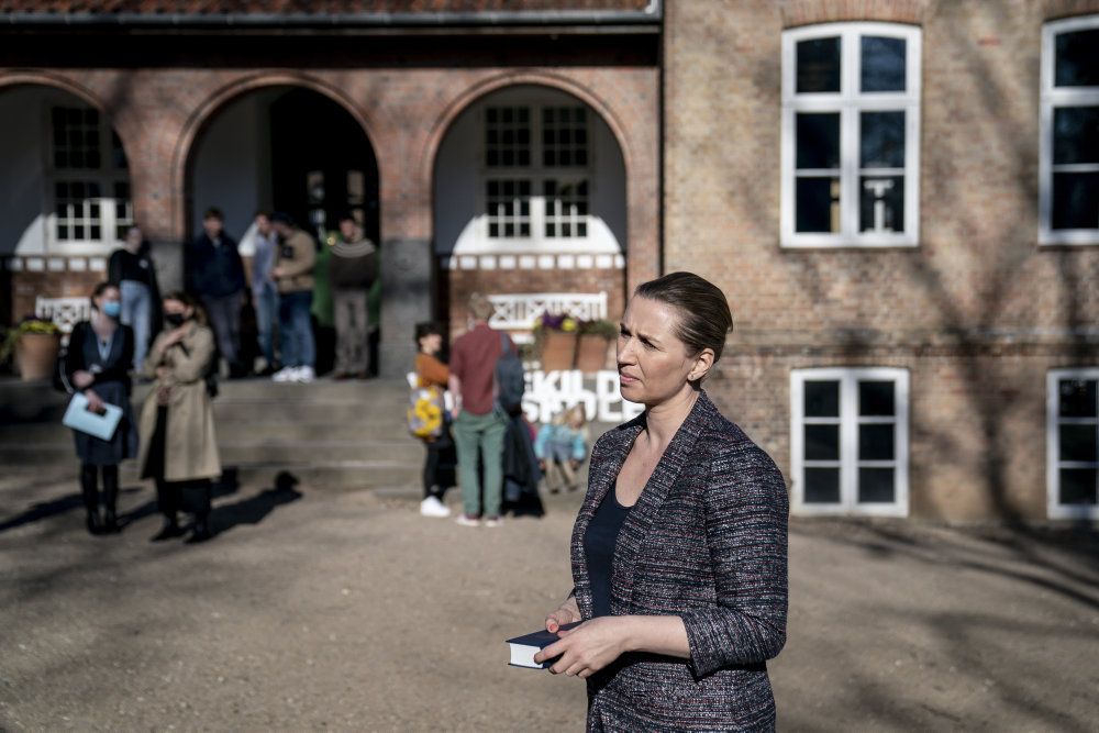 Statsminister Mette Frederiksen besøger Vallekilde Højskole, onsdag den 14. april 2021.