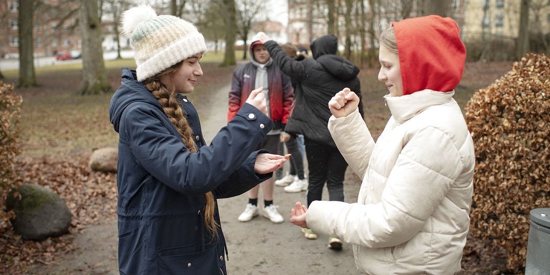 Når danske elever i 5. – 9. klasse i disse uger vender tilbage til skolen, har mange af dem mistet modet eller er blevet mistroiske over for deres kammerater, viser undersøgelse. (Arkiv)