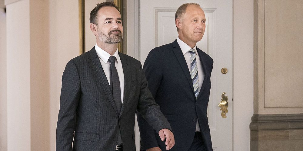 KLs formand Jacob Bundsgaard og næstformand Martin Damm er klar til forhandlingerne i finansministeriet om kommunernes økonomi for 2022. De vil have, at rammerne skal afspejle forventningerne.