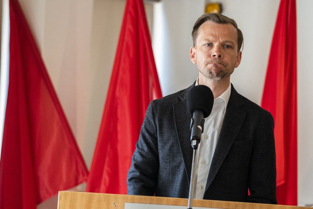 Peter Hummelgaard (S) svarer de støttepartier, der ønsker at styrke dagpenge-ordningen, at det skal drøftes på et tidspunkt. Men om det bliver i denne eller næste valgperiode, ved han ikke.
