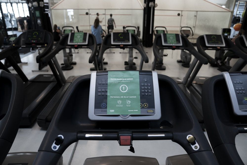Indendørs idræt og fitnesscentre åbner torsdag for personer over 18 år mod fremvisning af coronapas. (Arkivfoto)