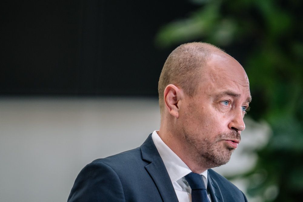 Sundhedsminister Magnus Heunicke (S) har tirsdag offentliggjort det seneste kontakttal. (Arkivfoto)