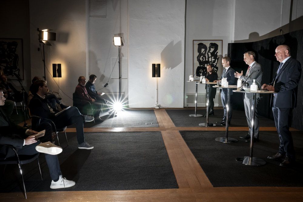 Udenrigsminister Jeppe Kofod, justitsminister Nick Hækkerup, social- og ældreminister Astrid Krag samt chef for PET Finn Borch kunne tirsdag aften melde nyt ud om børn med dansk tilknytning, der sidder i syriske fangelejre.
