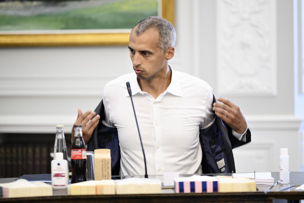 Udlændinge- og Integrationsudvalget har udlændinge- og integrationsminister Mattias Tesfaye (S) og justitsminister Nick Hækkerup (S) i åbent samråd om kriminalitet blandt beboerne på Udrejsecenter Kærshovedgård.