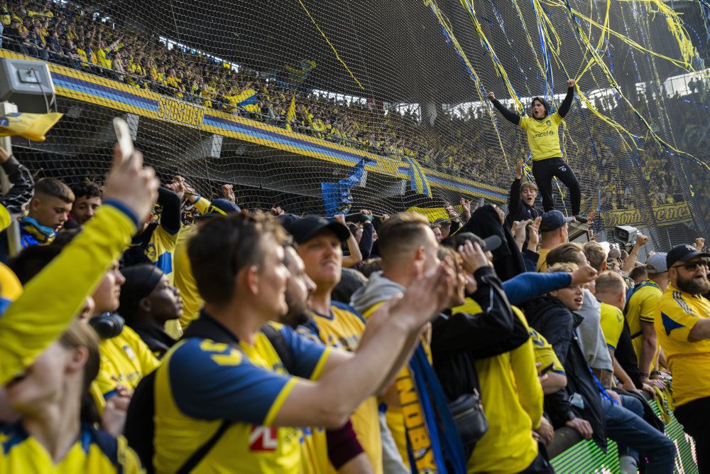 Tusindvis af fodboldfans tog del i fejringen af Brøndby IF som danske mestre for en uge siden. (Arkivfoto).