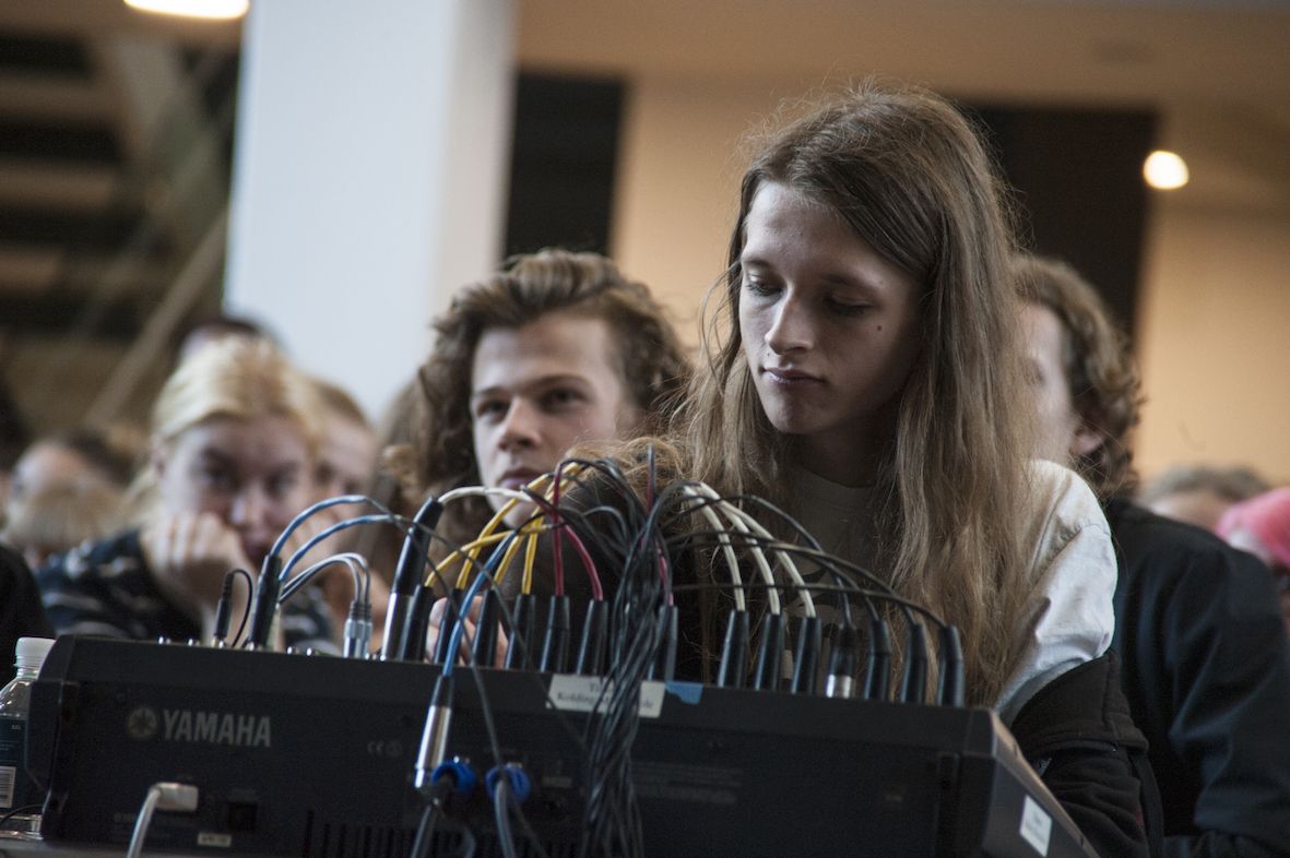 Kulturminister Joy Mogensen er ikke
enig i Statens Kunstfonds oplæg til omfordeling af midlerne til unge musiktalenter i MGK-centrene.