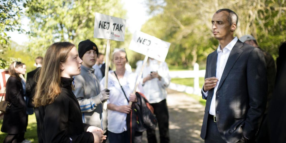 Udlændinge- og integrationsminister Mattias Tesfaye (S) besøgte Center Holmegaard, der bliver et nyt udrejsecenter, ved Bagenkop på Langeland i går.