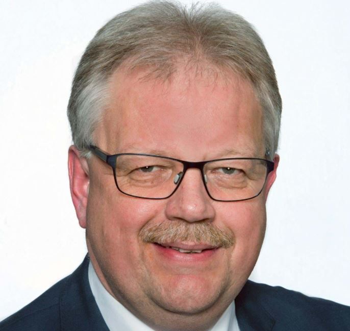Borgmester Mogens Chr. Gade (V) i Jammerbugt Kommune er i modvind i en sag om habilitet.
